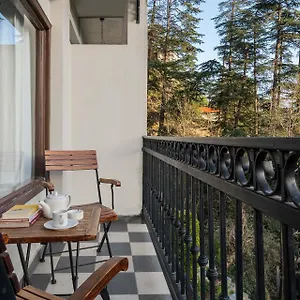 Stayvista At Pine Estate With Outdoor Jacuzzi Villa