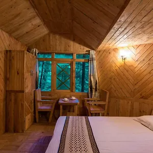 Livingstone Ojuven Treehouses Chalet